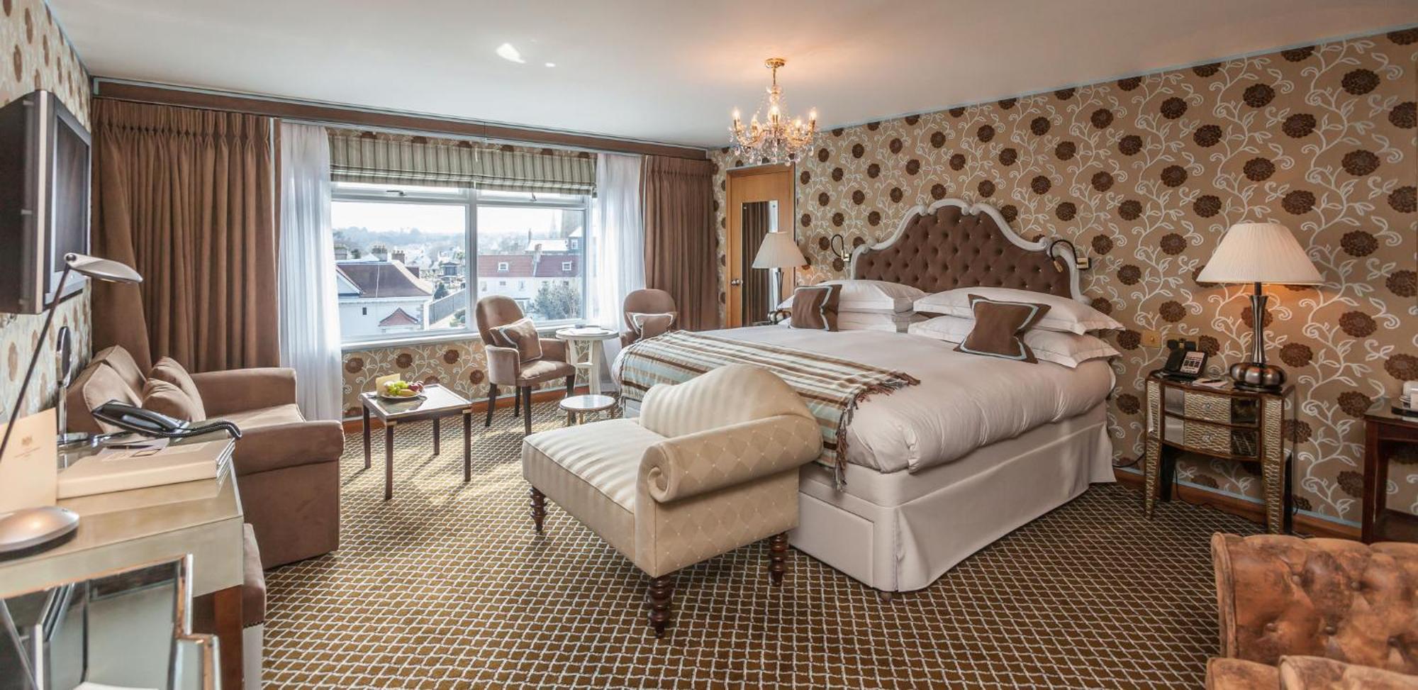 Duke Of Richmond Hotel Saint Peter Port ภายนอก รูปภาพ